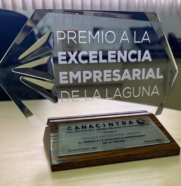 Mediker Premio premio a la excelencia empresarial de la laguna